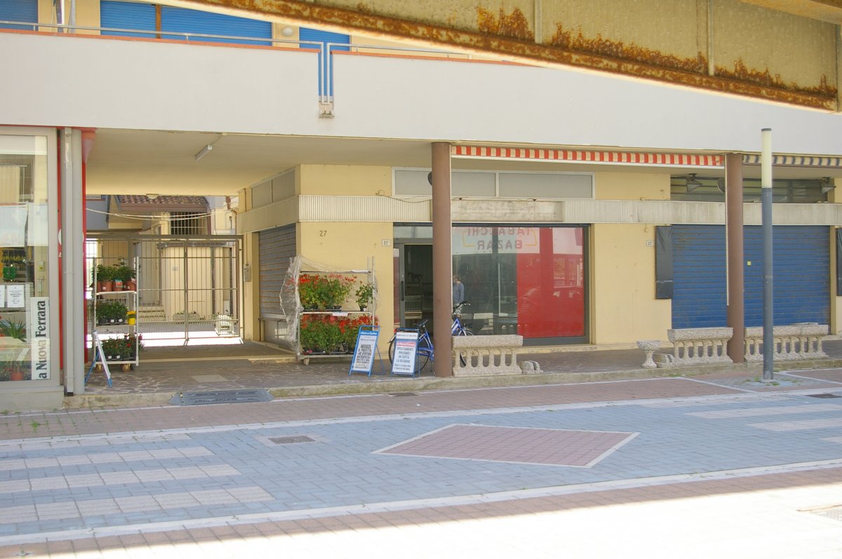 Negozio di macelleria in centro al Lido di Pomposa