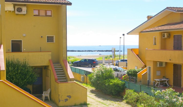 Appartamento trilocale ristrutturato sul lungomare di Porto Garibaldi