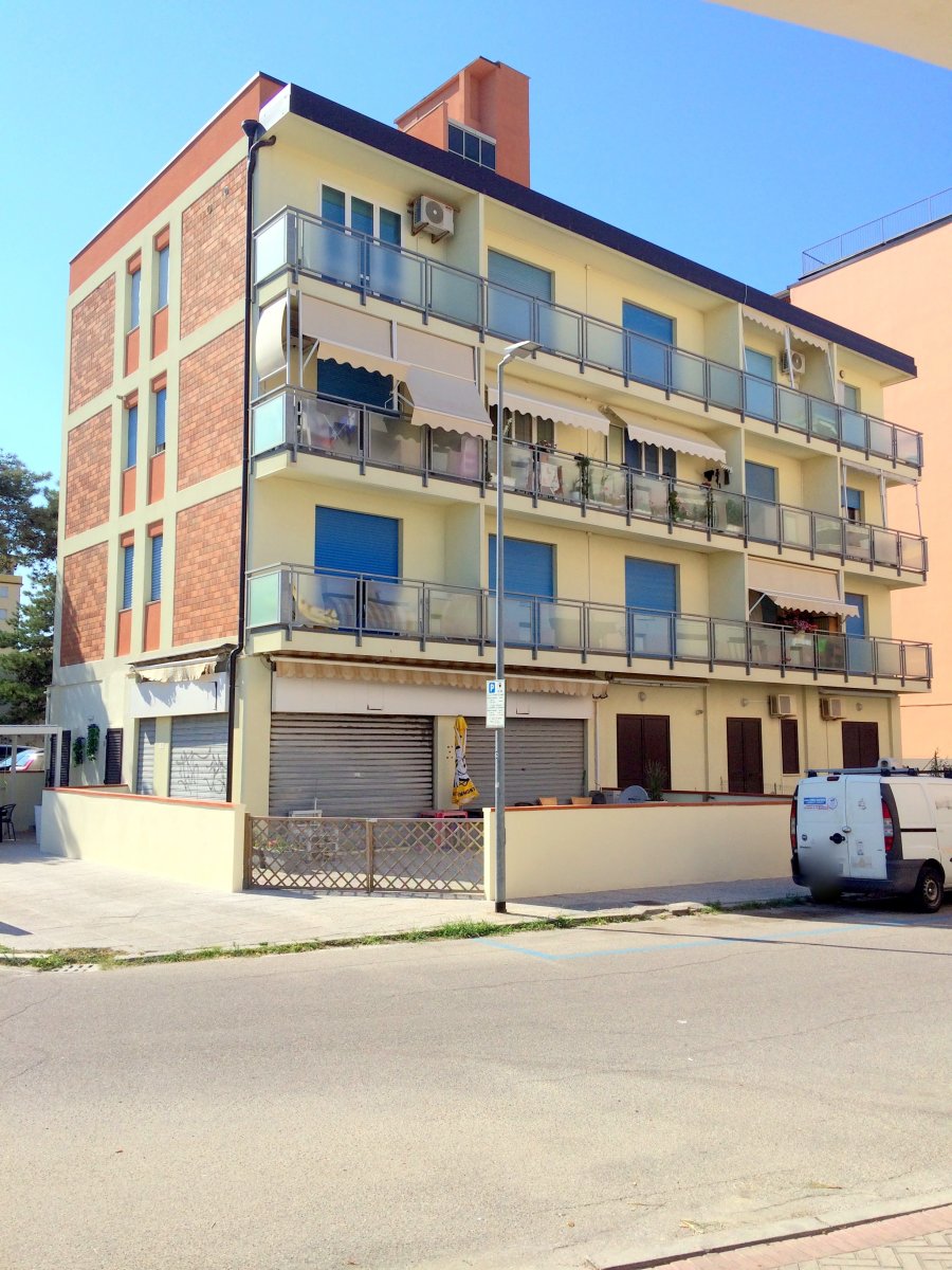 Appartamento bilocale al primo piano in centro a Lido Scacchi